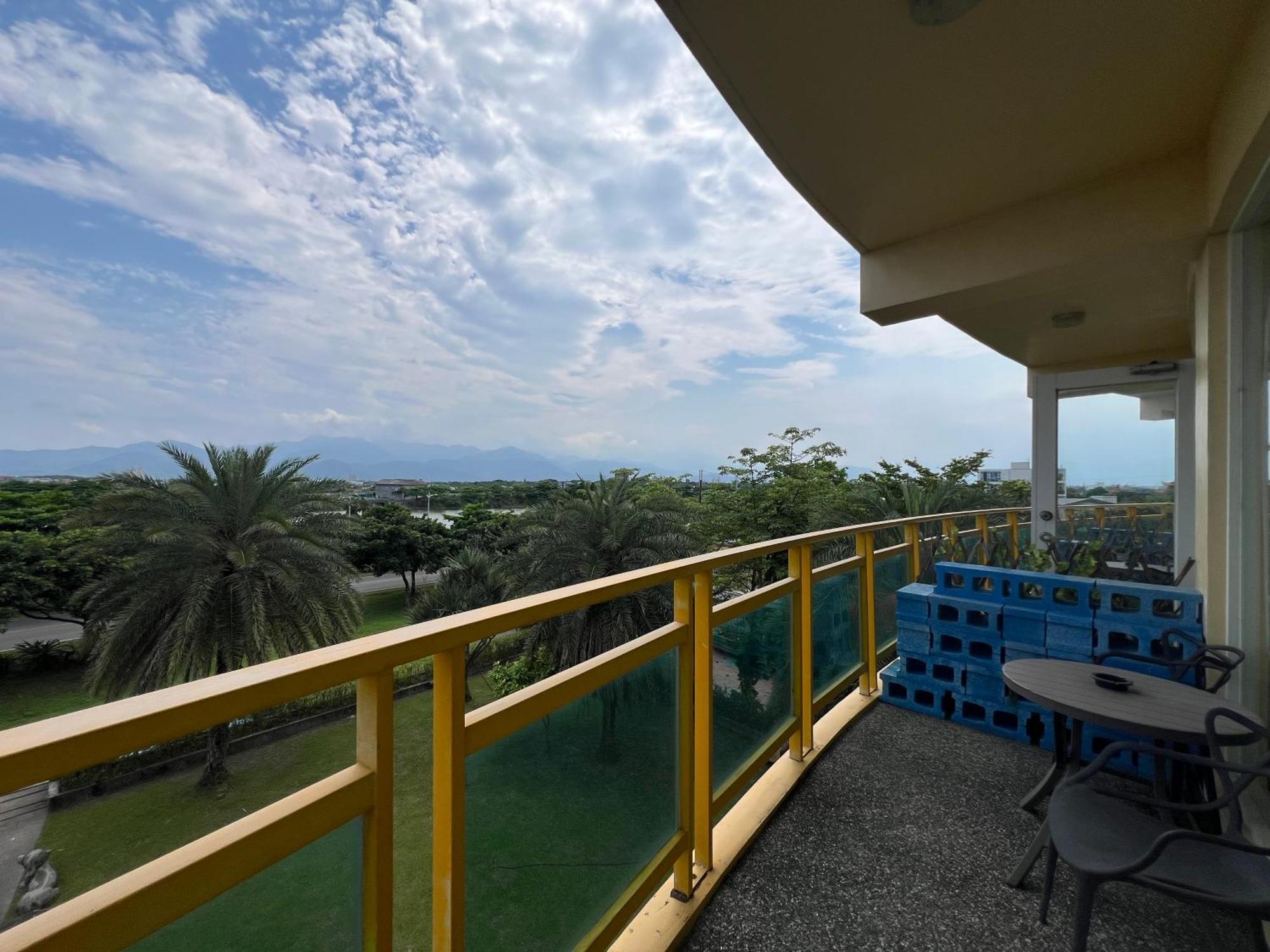 The Riverview Retreats 五結郷 エクステリア 写真